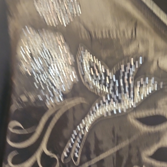 New Directions Black and Tan Graphic 3/4 Sleeve Blouse - Picture 4 of 7